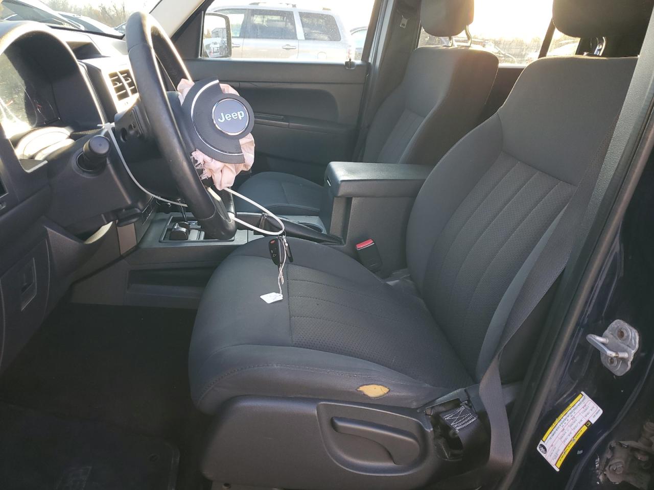2012 Jeep Liberty (North America) VIN 1C4PJMAK7CW150434 Copart auction photo, front end / minor dent/scratches damage thumbnail 7