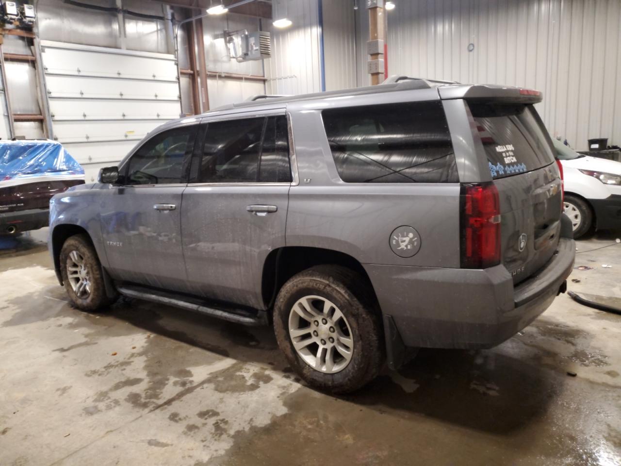 2018 Chevrolet Tahoe VIN 1GNSKBKCXJR387425 Copart auction photo, front end / side damage thumbnail 2