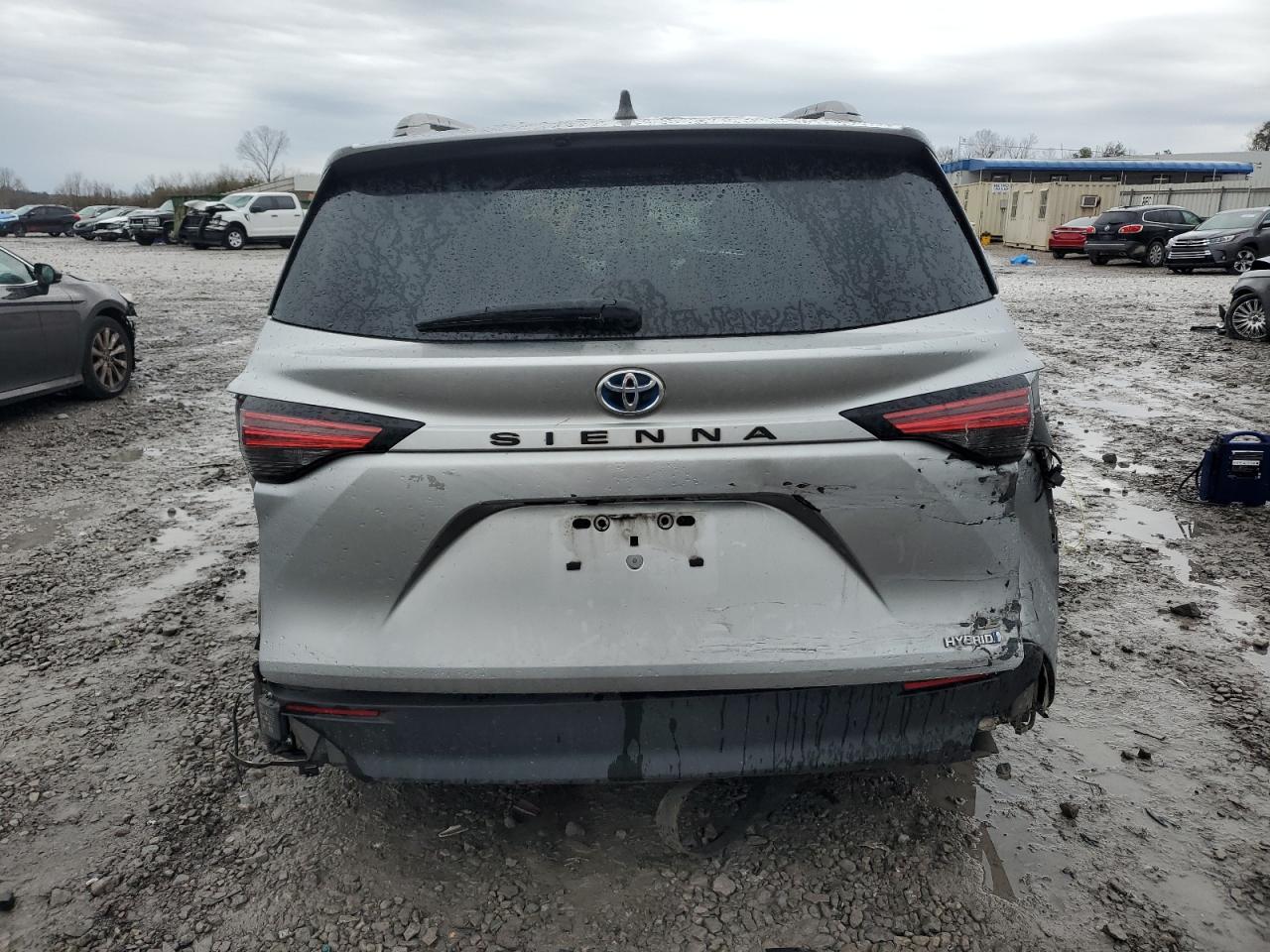 2022 Toyota Sienna VIN 5TDKRKEC7NS105572 Copart auction photo, front end / all over damage thumbnail 6