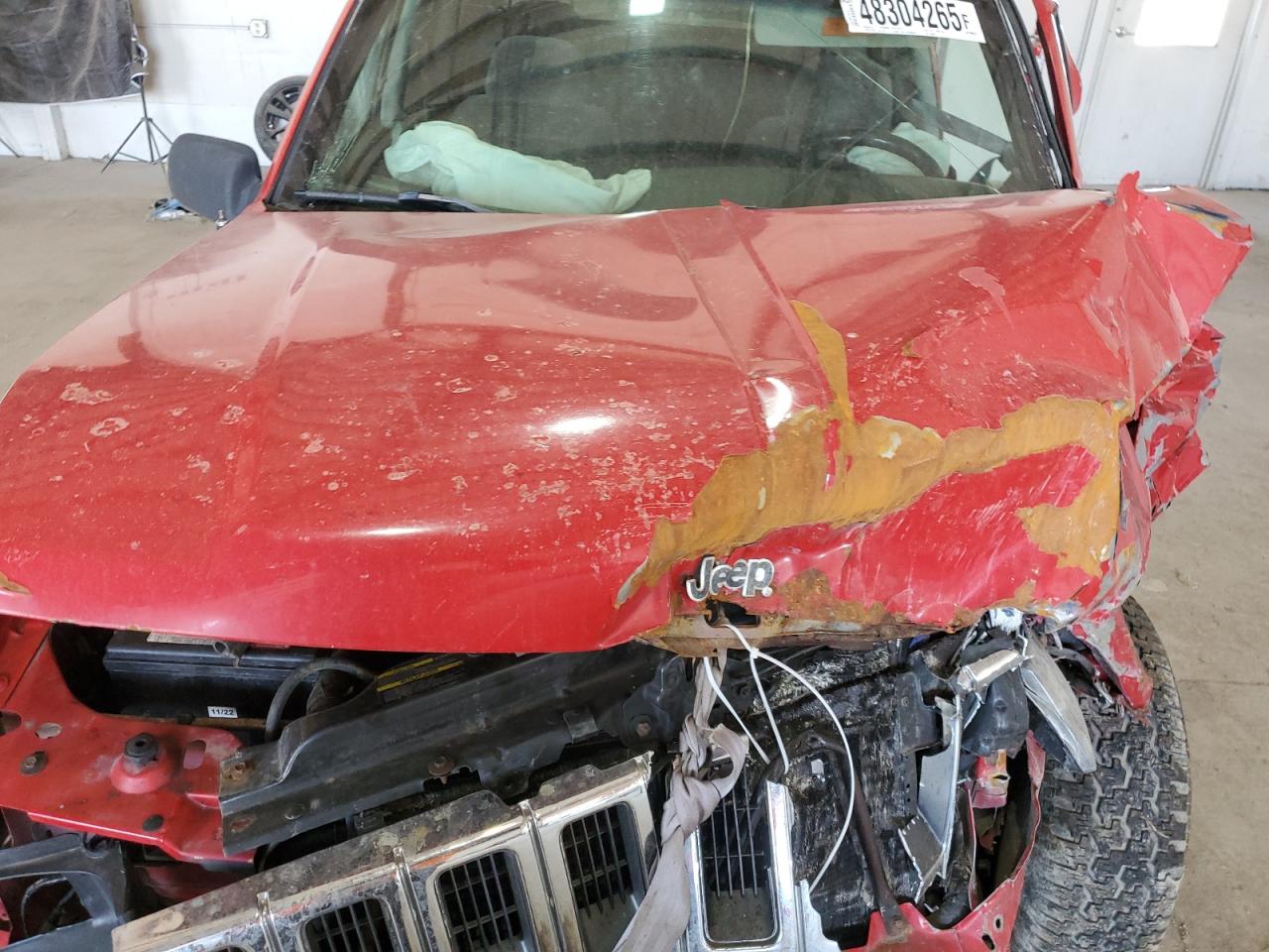 1998 Jeep Grand Cherokee VIN 1J4GZ58S9WC368024 Copart auction photo, front end / side damage thumbnail 12