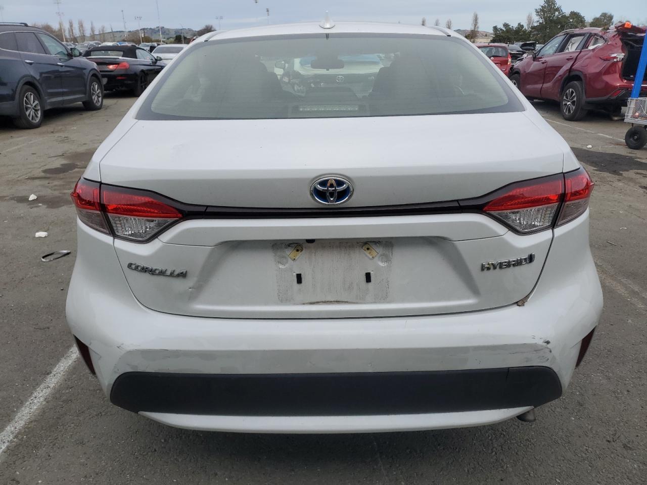 2022 Toyota Corolla VIN JTDEAMDE5N3003241 Copart auction photo, front end / side damage thumbnail 6