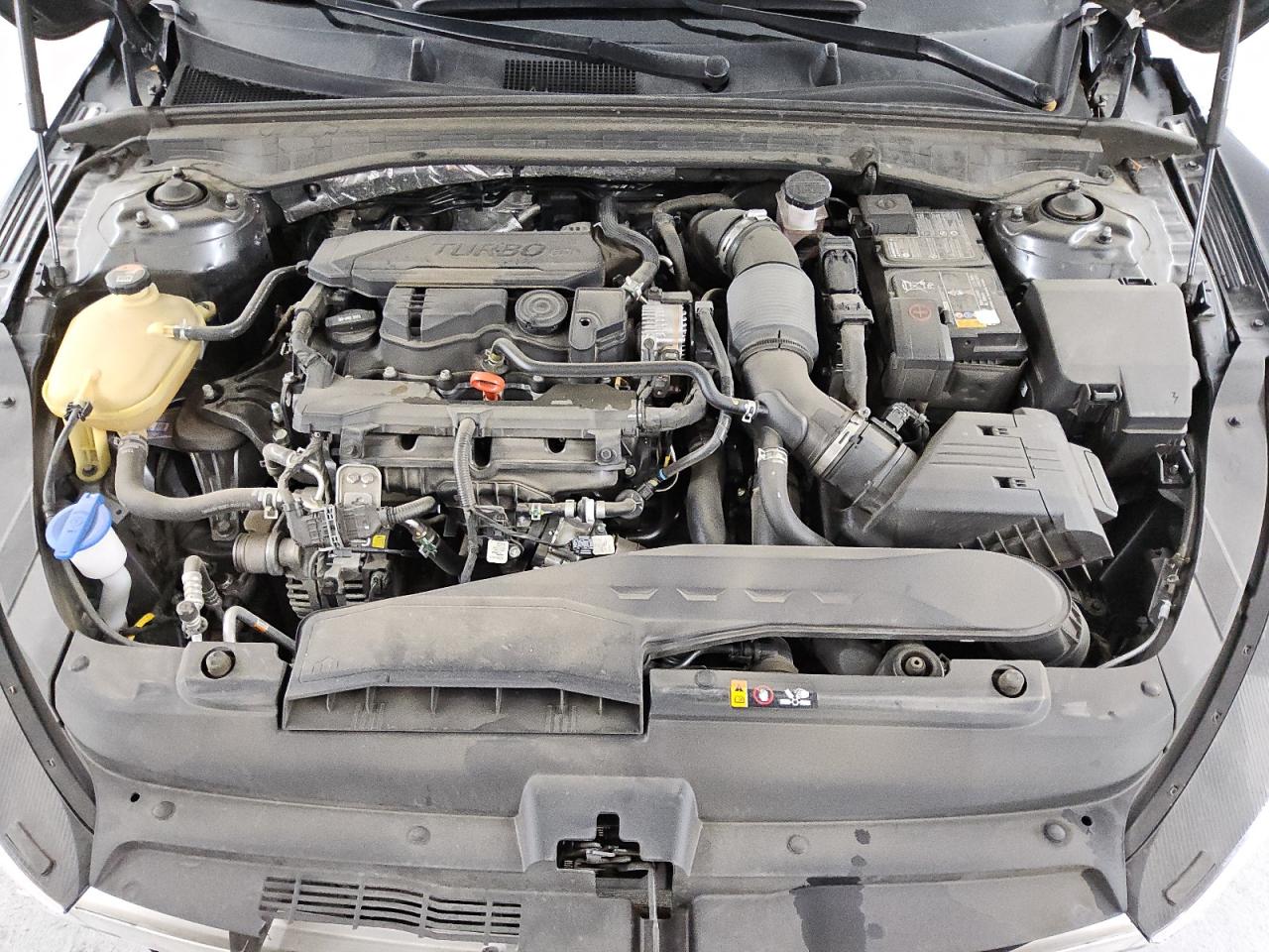 2023 KIA K5 VIN 5XXG14J21PG209355 Copart auction photo, front end / side damage thumbnail 11
