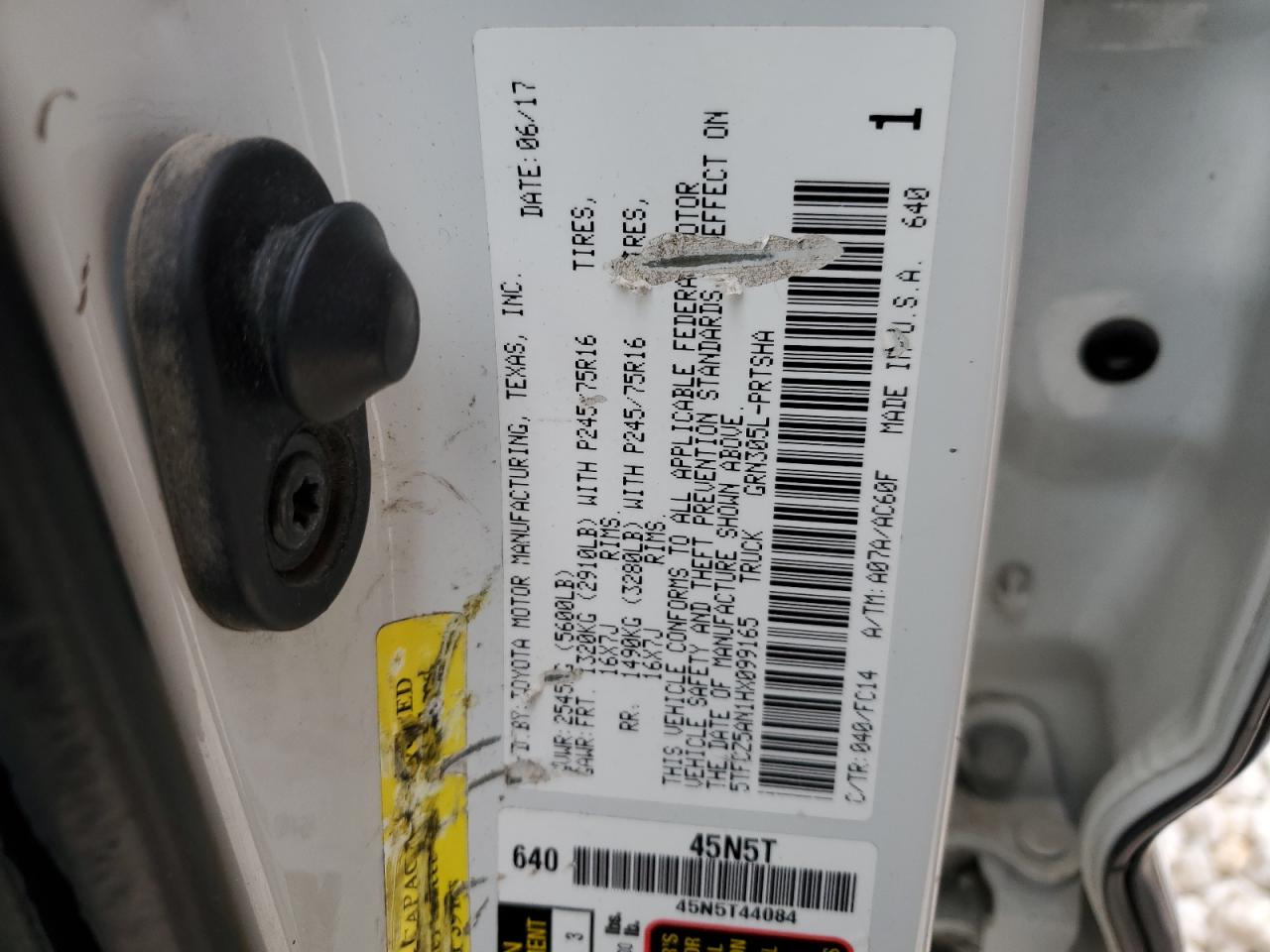 2017 Toyota Tacoma VIN 5TFCZ5AN1HX099165 Copart auction photo, front end damage thumbnail 14