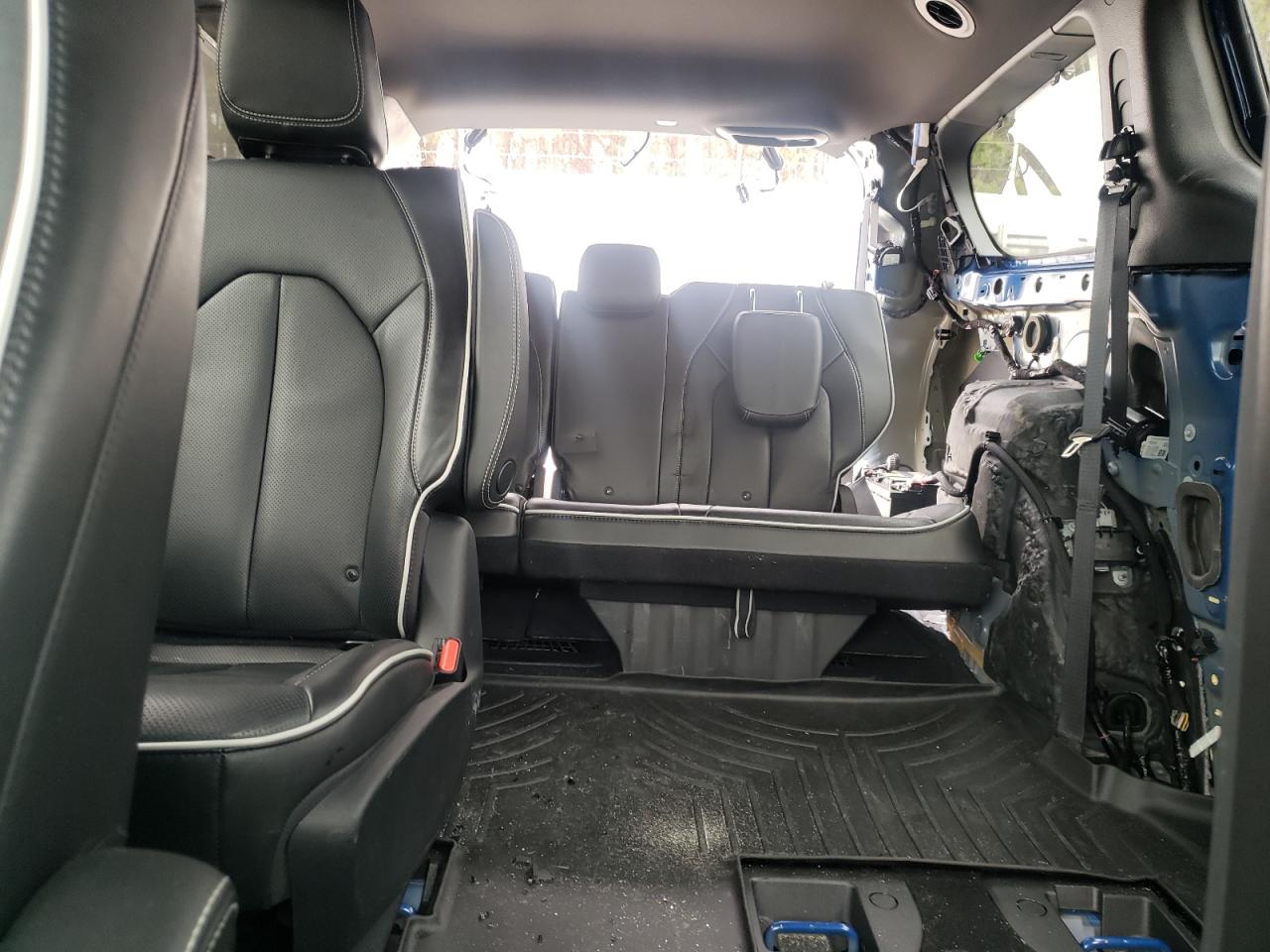 2020 Chrysler Pacifica VIN 2C4RC1N74LR270353 Copart auction photo, rear end / side damage thumbnail 10