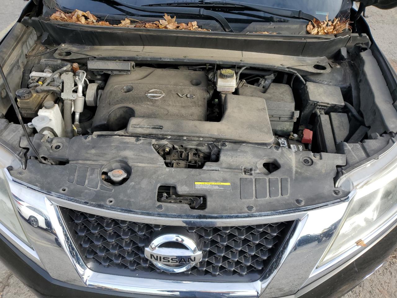2015 Nissan Pathfinder VIN 5N1AR2MN9FC606895 Copart auction photo, side / front end damage thumbnail 12