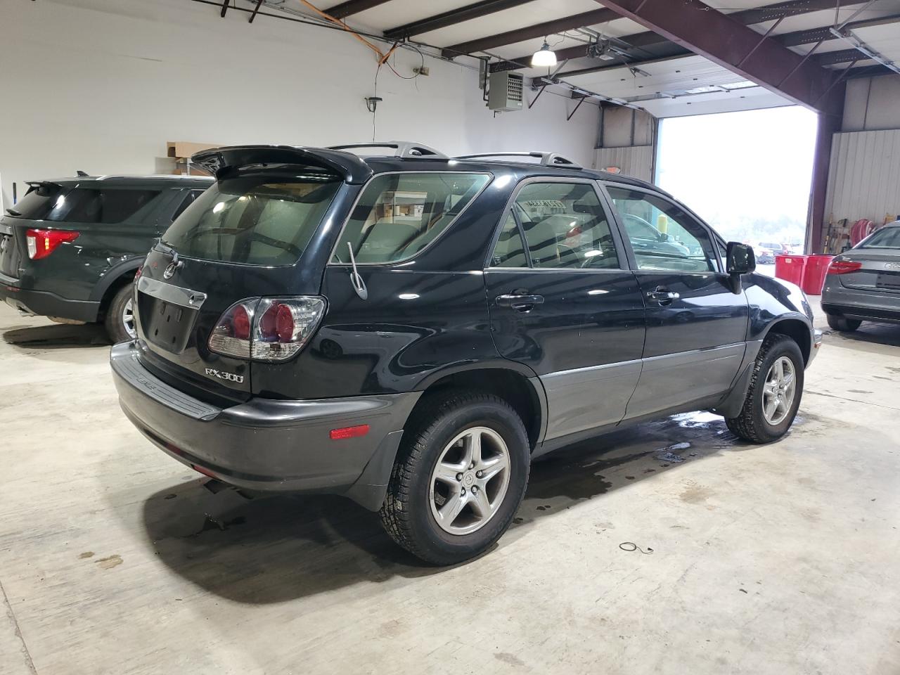 2001 Lexus RX VIN JTJHF10U010195817 Copart auction photo, front end / side damage thumbnail 3