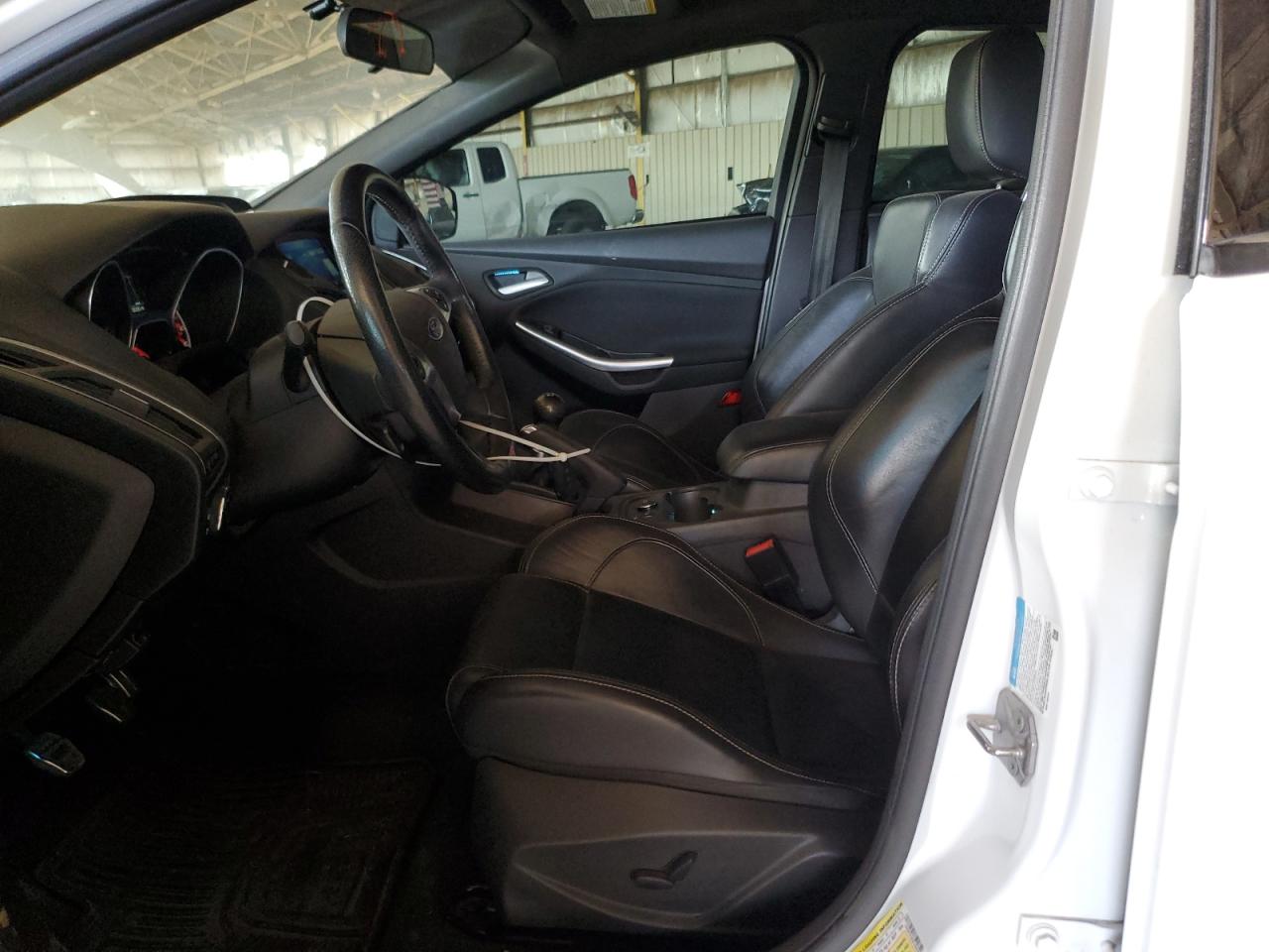2014 Ford Focus VIN 1FADP3L9XEL209508 Copart auction photo, rear end / minor dent/scratches damage thumbnail 7