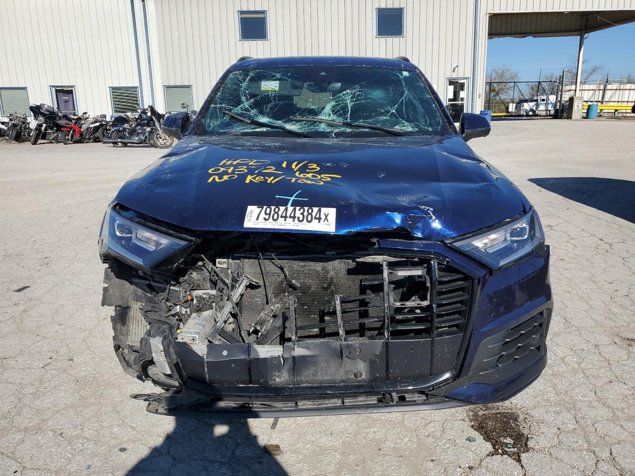 2022 Audi Q7 VIN WA1LXBF7XND009372 Copart auction photo, front end / top/roof damage thumbnail 5