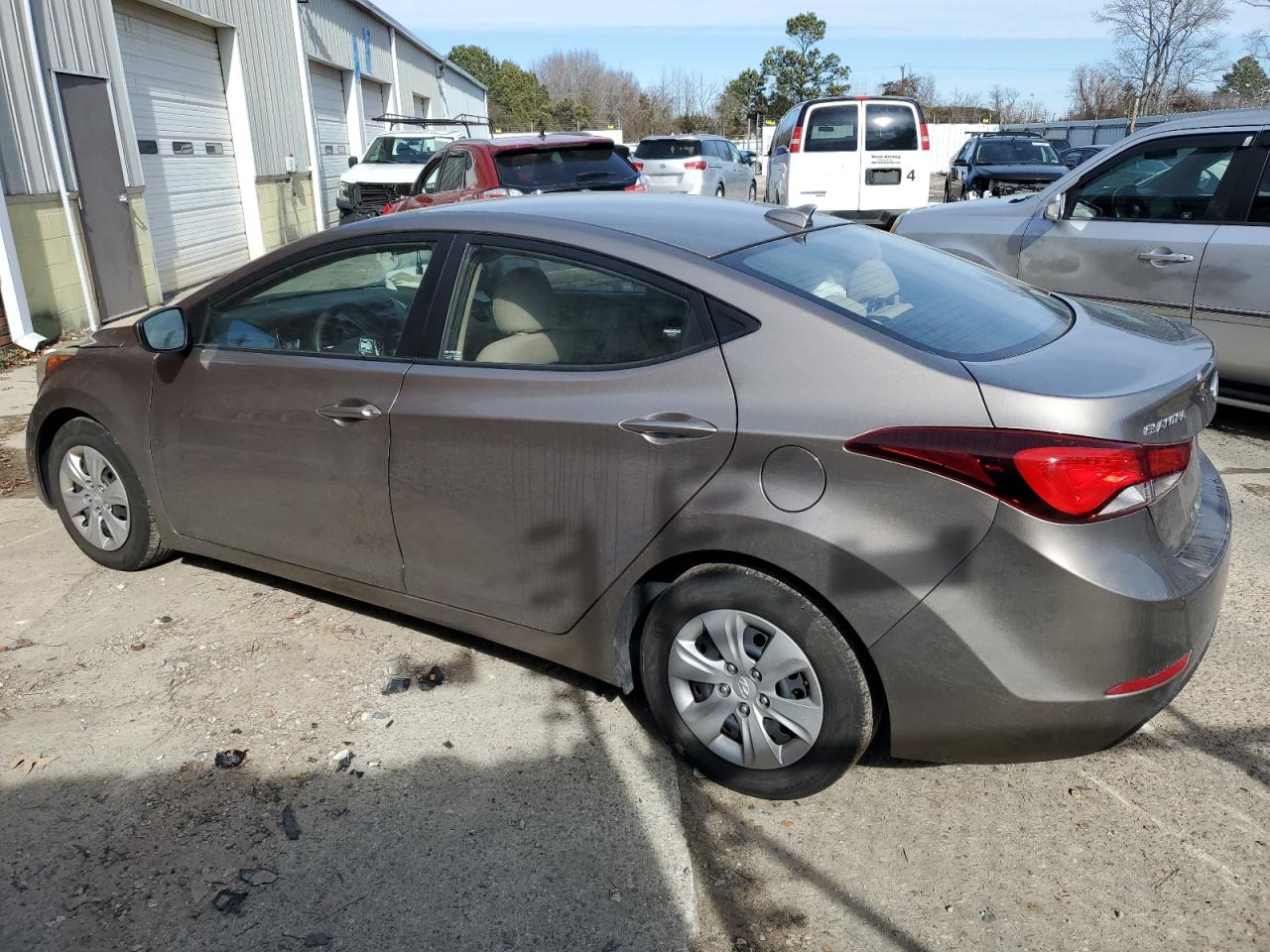 2016 Hyundai Elantra VIN 5NPDH4AE4GH685371 Copart auction photo, side / minor dent/scratches damage thumbnail 2