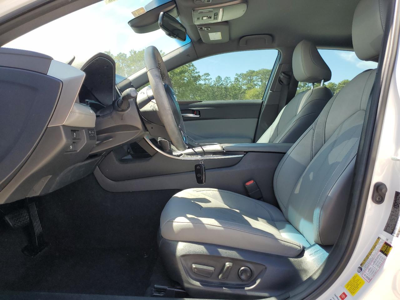 2021 Toyota Avalon VIN 4T1JZ1FB4MU070684 Copart auction photo, front end / minor dent/scratches damage thumbnail 7