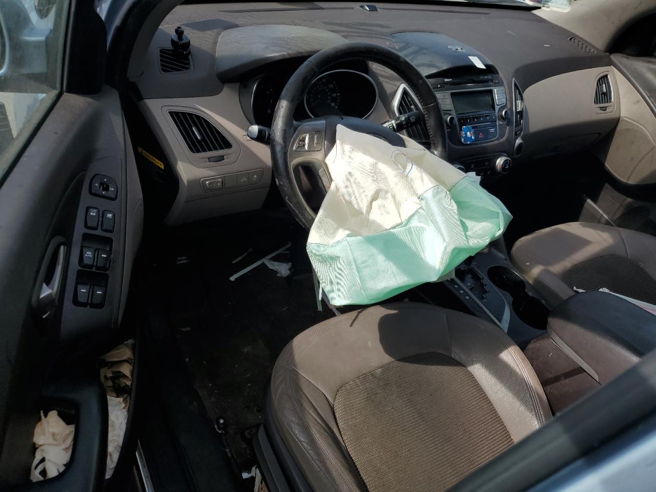 2011 Hyundai Tucson VIN KM8JU3AC7BU151296 Copart auction photo, front end damage thumbnail 8