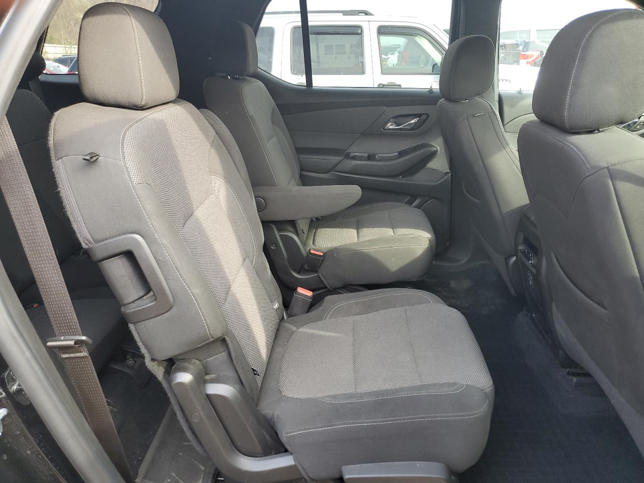 2022 Chevrolet Traverse VIN 1GNEVGKW9NJ109843 Copart auction photo, front end / side damage thumbnail 11