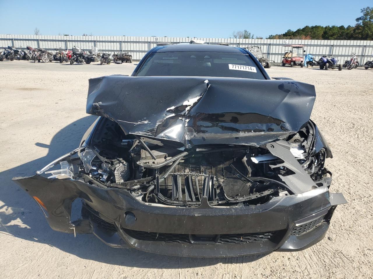 2019 BMW 5er VIN WBAJE7C56KG892932 Copart auction photo, front end damage thumbnail 11