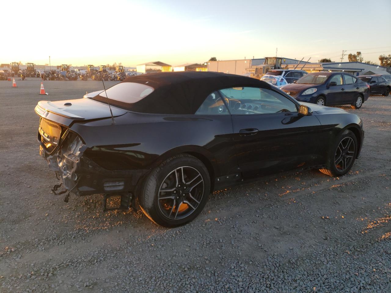 2019 Ford Mustang VIN 1FATP8UH0K5149365 Copart auction photo, all over damage thumbnail 3