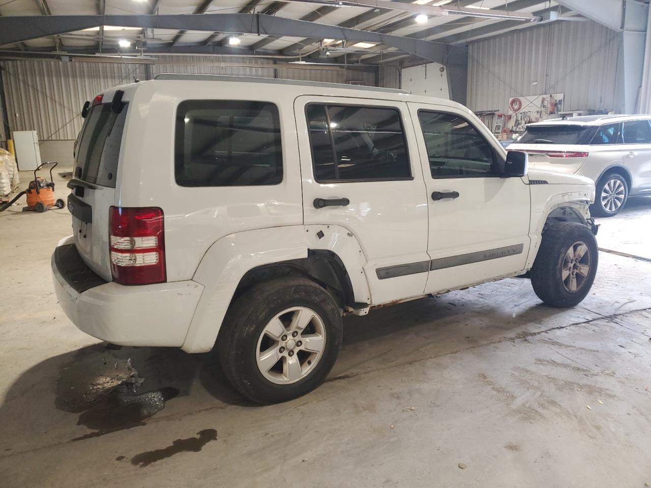 2012 Jeep Liberty (North America) VIN 1C4PJMAK5CW122972 Copart auction photo, front end / side damage thumbnail 3