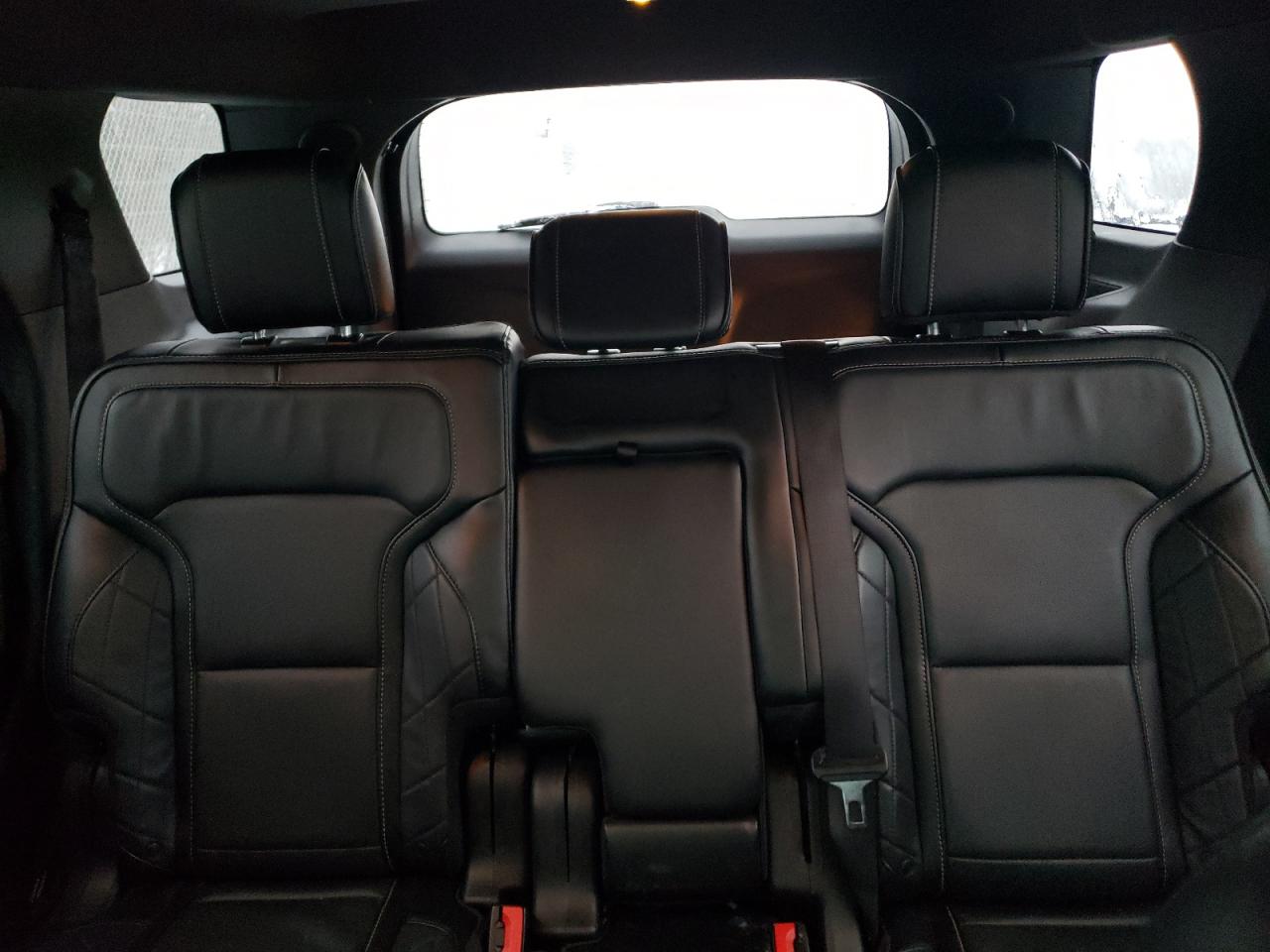 2016 Ford Explorer VIN 1FM5K8HT1GGC37557 Copart auction photo, all over / minor dent/scratches damage thumbnail 10