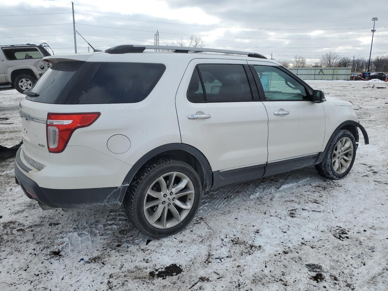 2013 Ford Explorer VIN 1FM5K8D83DGB02853 Copart auction photo, front end damage thumbnail 3