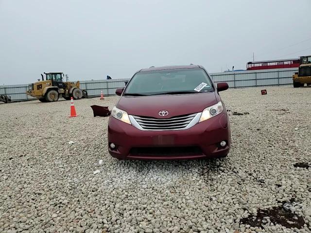 2017 Toyota Sienna VIN 5TDYZ3DC3HS890615 Copart auction photo, rear end / minor dent/scratches damage thumbnail 12