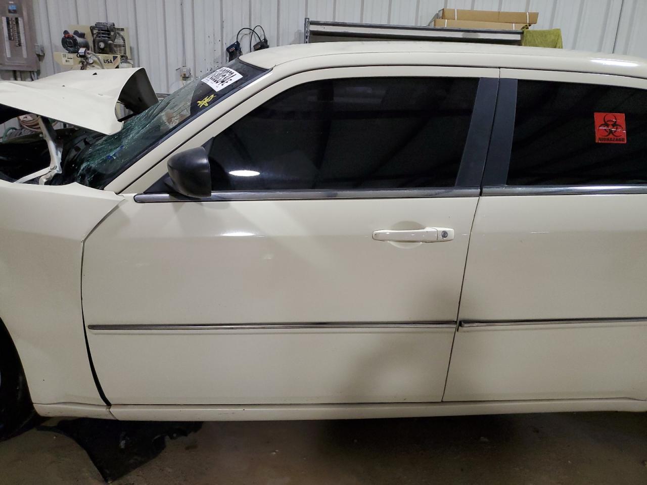 2009 Chrysler 300 VIN 2C3KA43D99H612335 Copart auction photo, front end / frame damage damage thumbnail 7