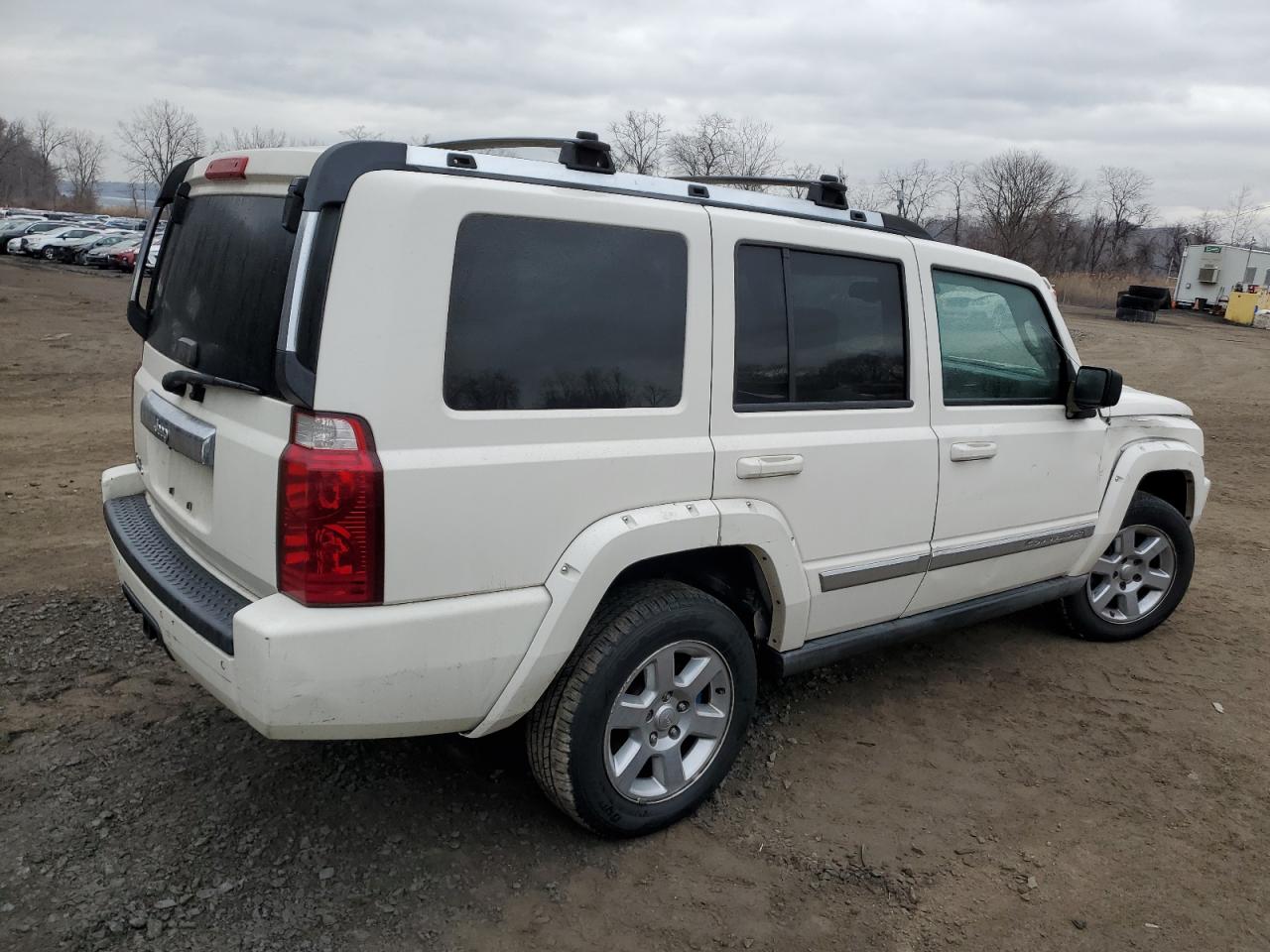 2006 Jeep Commander VIN 1J8HG58N76C305975 Copart auction photo, front end / minor dent/scratches damage thumbnail 3