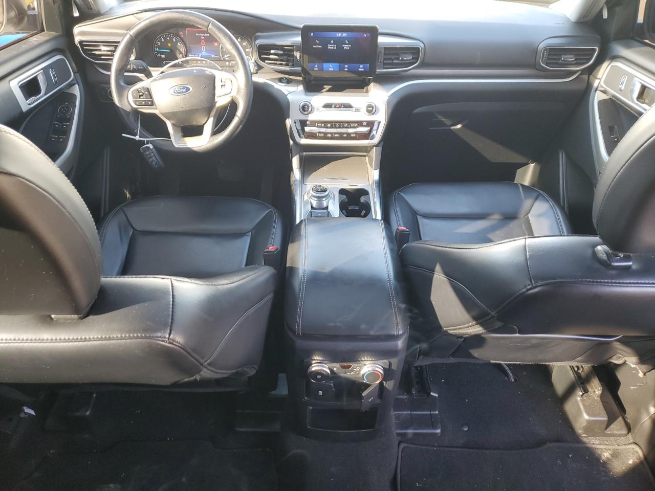 2021 Ford Explorer VIN 1FMSK8DHXMGA25899 Copart auction photo, front end / undercarriage damage thumbnail 8