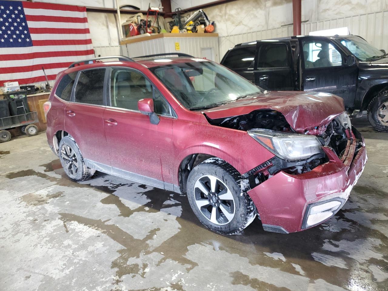 2018 Subaru Forester VIN JF2SJARC4JH447590 Copart auction photo, front end / side damage thumbnail 4