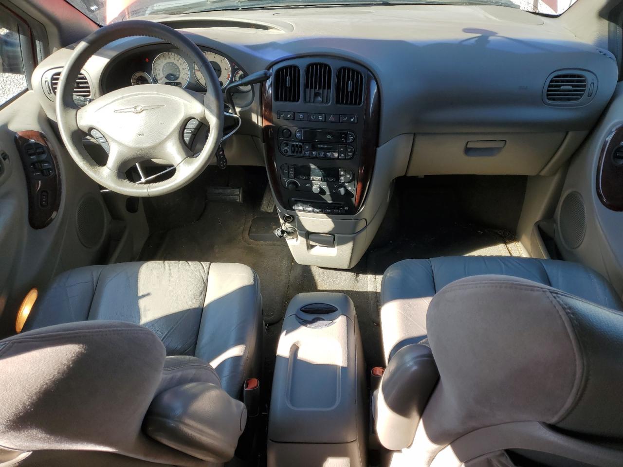 2002 Chrysler Town & Country VIN 2C8GP64L52R721813 Copart auction photo, front end / minor dent/scratches damage thumbnail 8