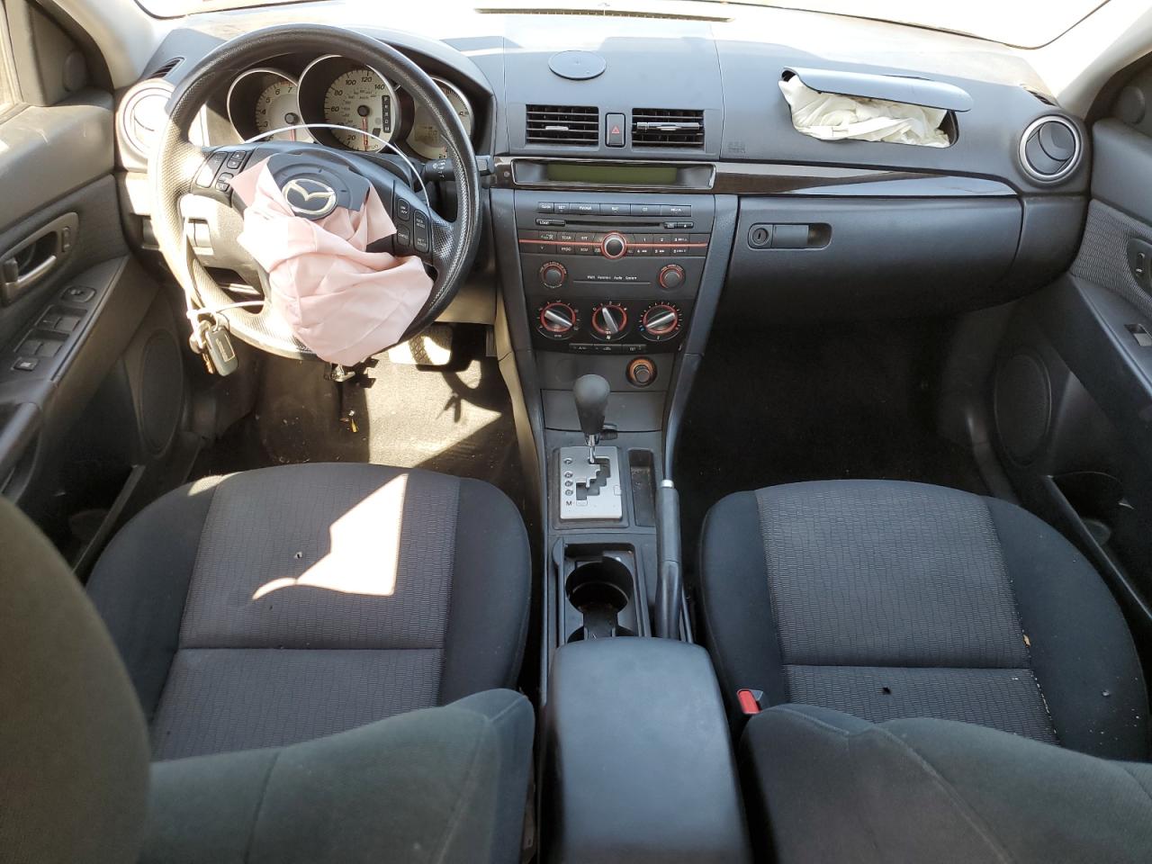 2007 Mazda 3 VIN JM1BK32G471618666 Copart auction photo, front end / side damage thumbnail 8