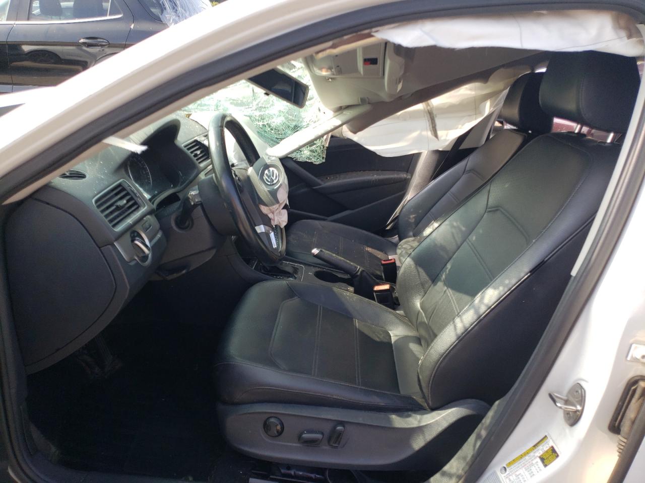 2015 Volkswagen Passat VIN 1VWAT7A30FC024302 Copart auction photo, top/roof / undercarriage damage thumbnail 7