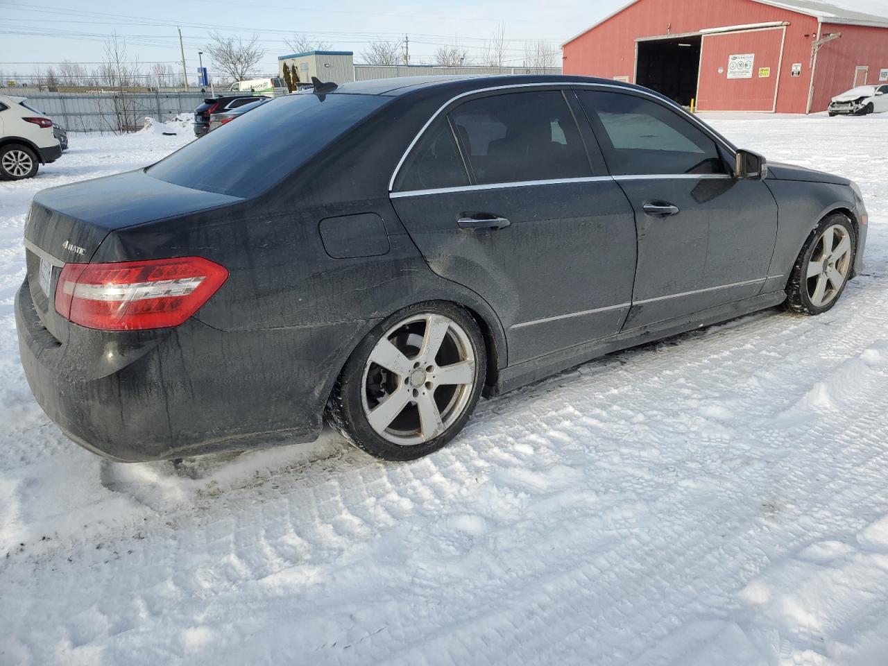 2010 Mercedes-Benz E-klasse VIN WDDHF8HB1AA251505 Copart auction photo, side damage thumbnail 3