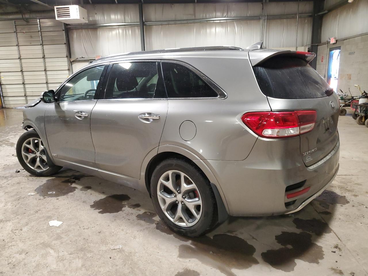 2017 KIA Sorento VIN 5XYPKDA59HG232192 Copart auction photo, front end / side damage thumbnail 2