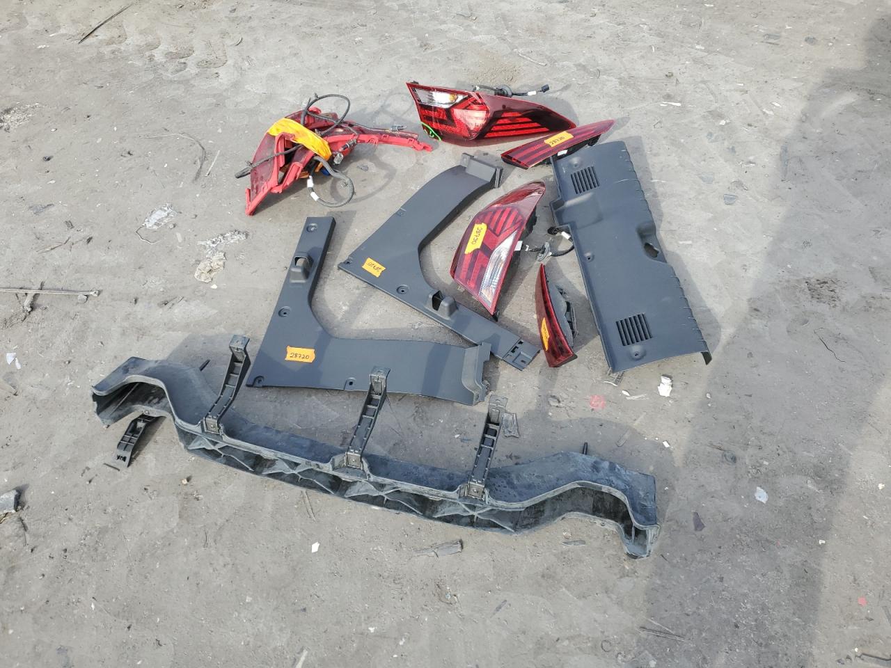 2020 Hyundai Elantra VIN 5NPD84LF9LH553223 Copart auction photo, rear end / minor dent/scratches damage thumbnail 12
