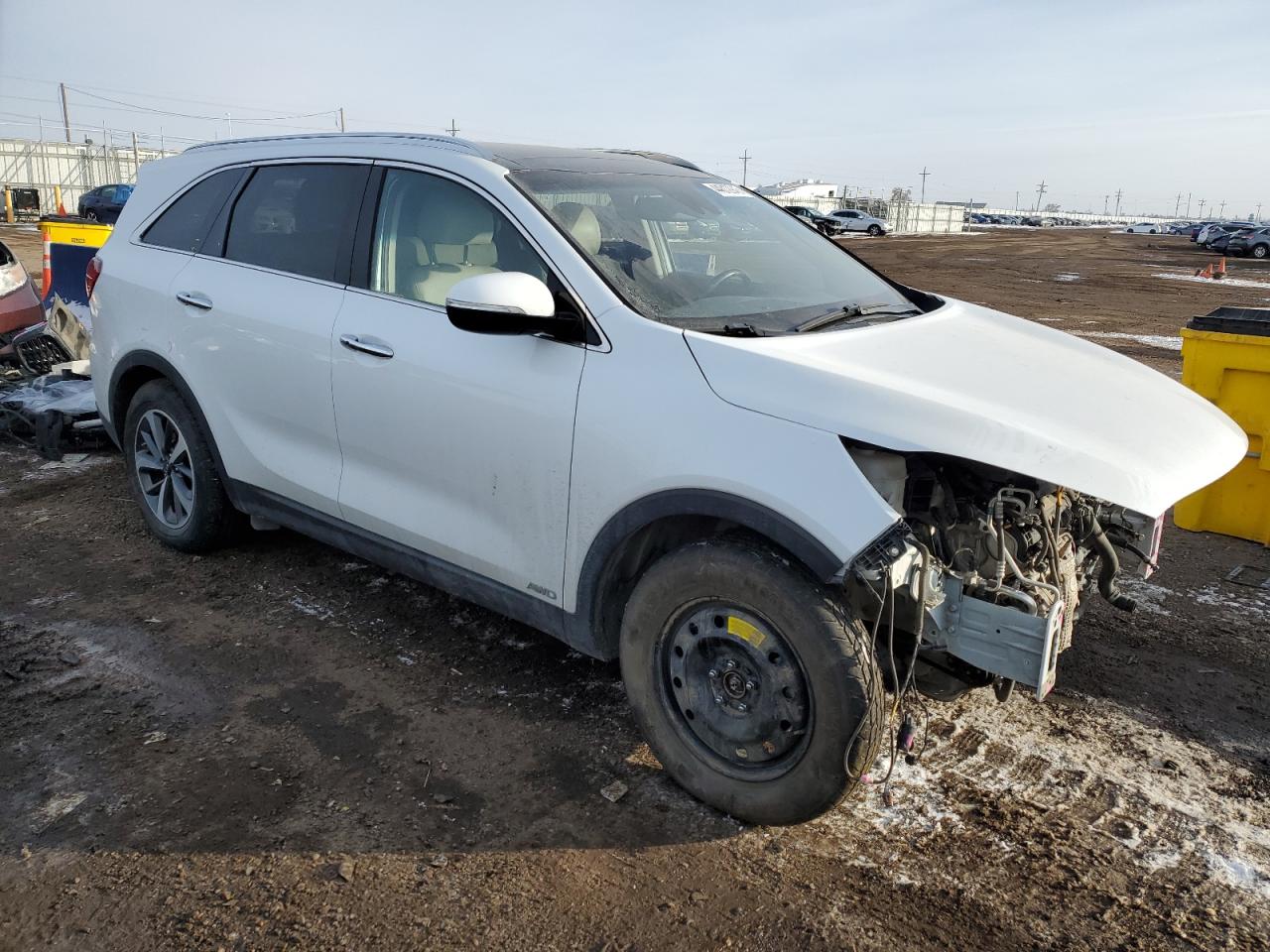2019 KIA Sorento VIN 5XYPHDA52KG445622 Copart auction photo, front end damage thumbnail 4