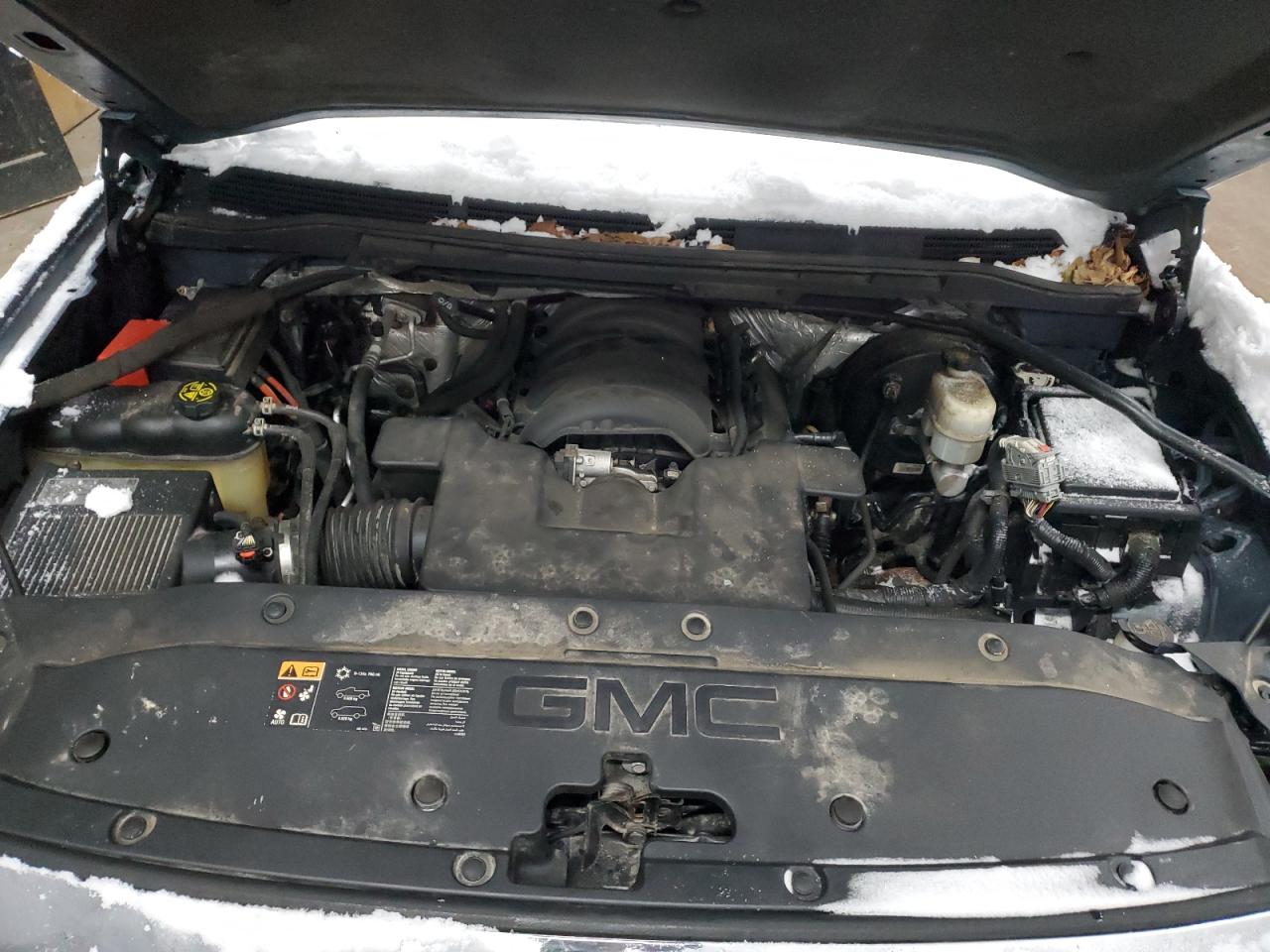2015 GMC Sierra VIN 3GTU2UECXFG321490 Copart auction photo, front end / undercarriage damage thumbnail 11