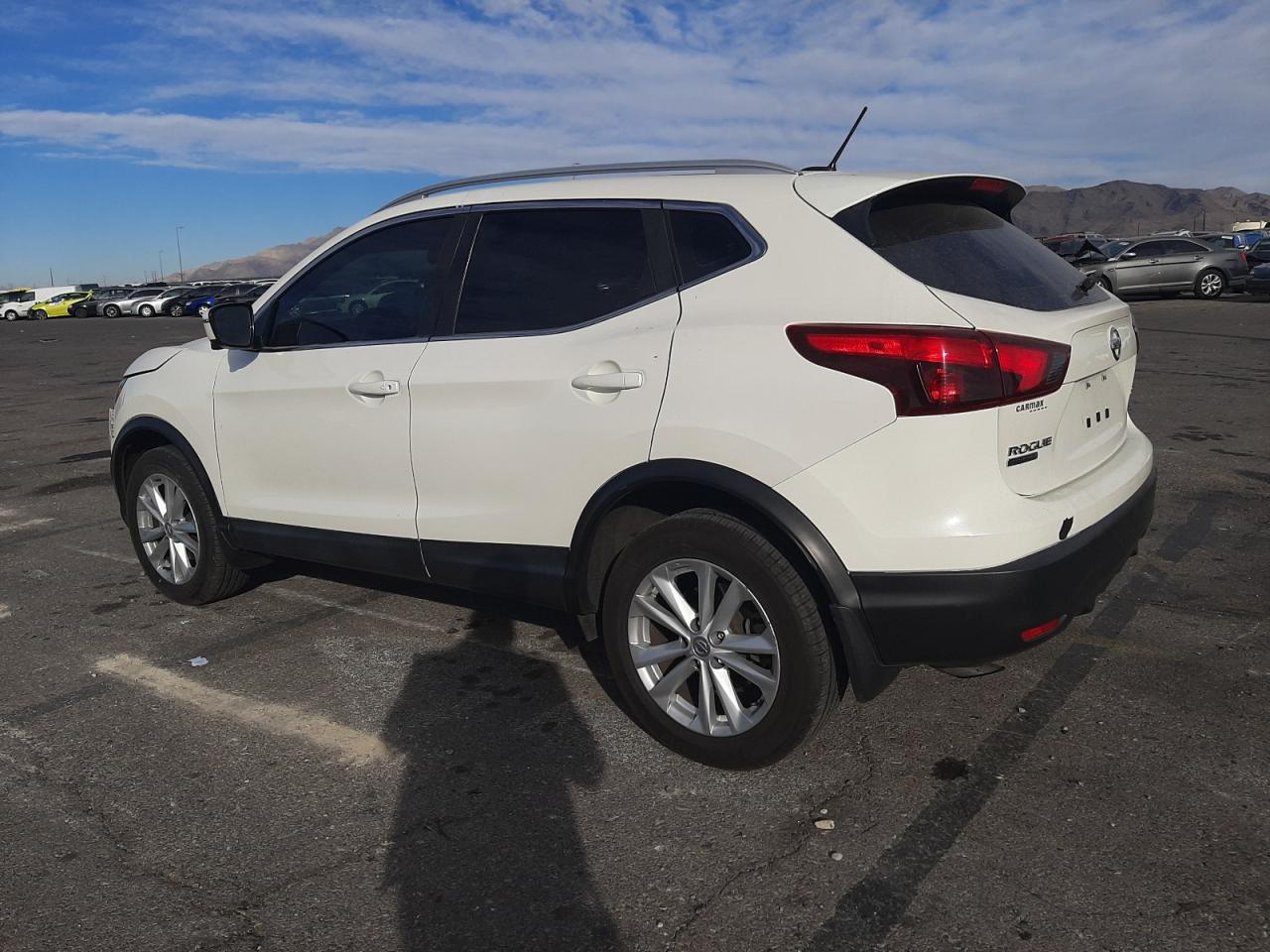 2018 Nissan Rogue VIN JN1BJ1CPXJW105425 Copart auction photo, front end damage thumbnail 2
