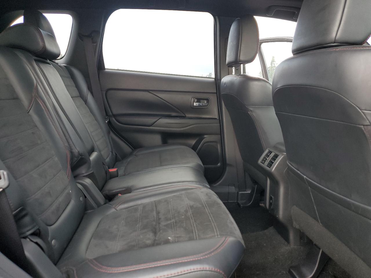 2020 Mitsubishi Outlander VIN JA4AZ3A31LZ028338 Copart auction photo, front end damage thumbnail 11
