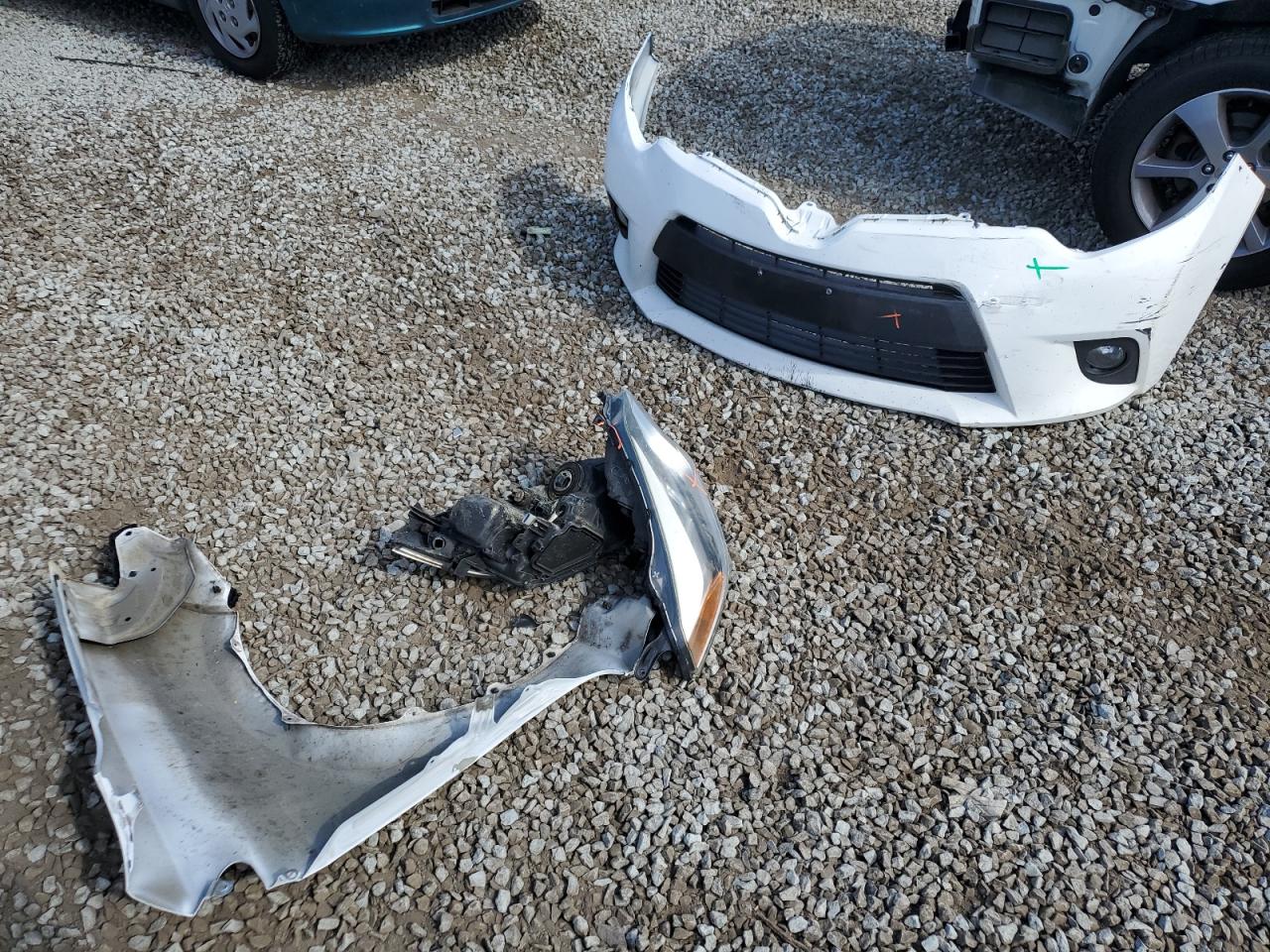 2014 Toyota Corolla VIN 5YFBURHE3EP109289 Copart auction photo, front end / minor dent/scratches damage thumbnail 12