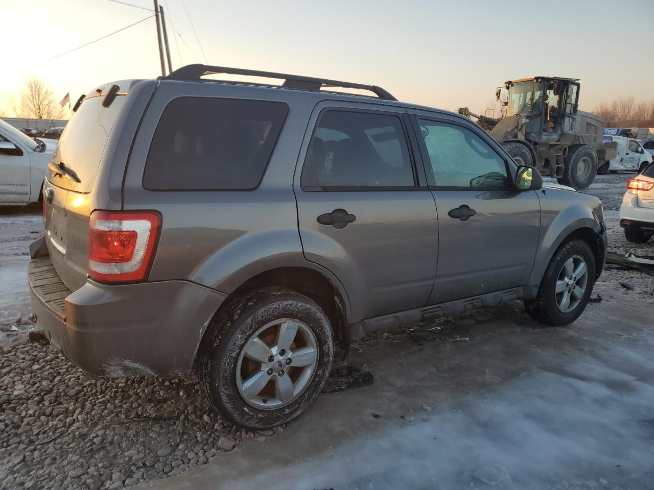 2011 Ford Escape VIN 1FMCU9DG5BKA18199 Copart auction photo, front end damage thumbnail 3