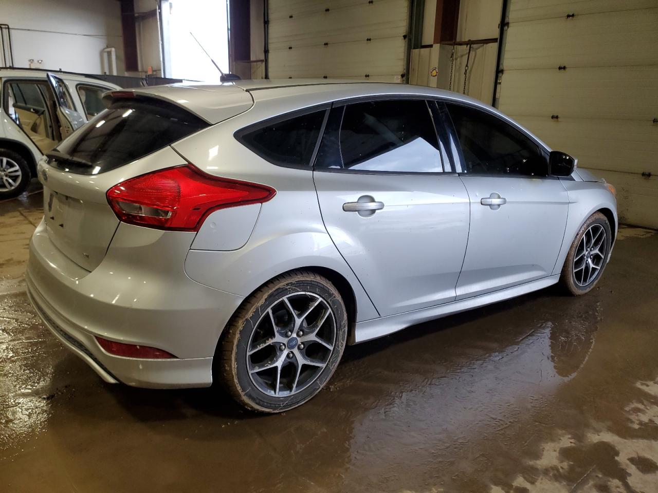 2015 Ford Focus VIN 1FADP3K29FL310934 Copart auction photo, front end damage thumbnail 3