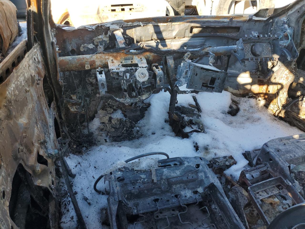2017 Nissan Altima VIN 1N4AL3AP7HN350142 Copart auction photo, burn damage thumbnail 8