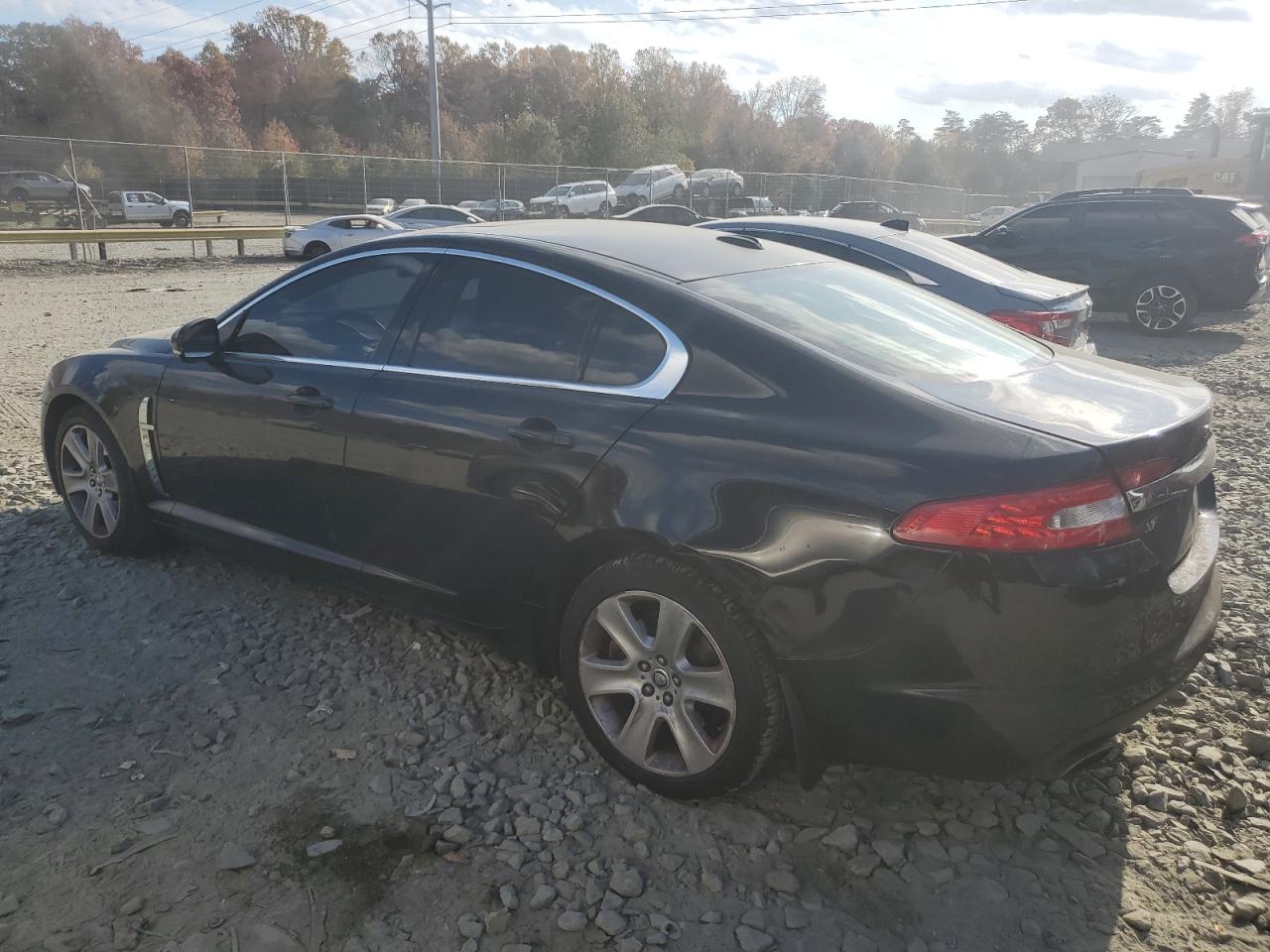 2010 Jaguar XF VIN SAJWA0FA5AHR66355 Copart auction photo, rear end / minor dent/scratches damage thumbnail 2