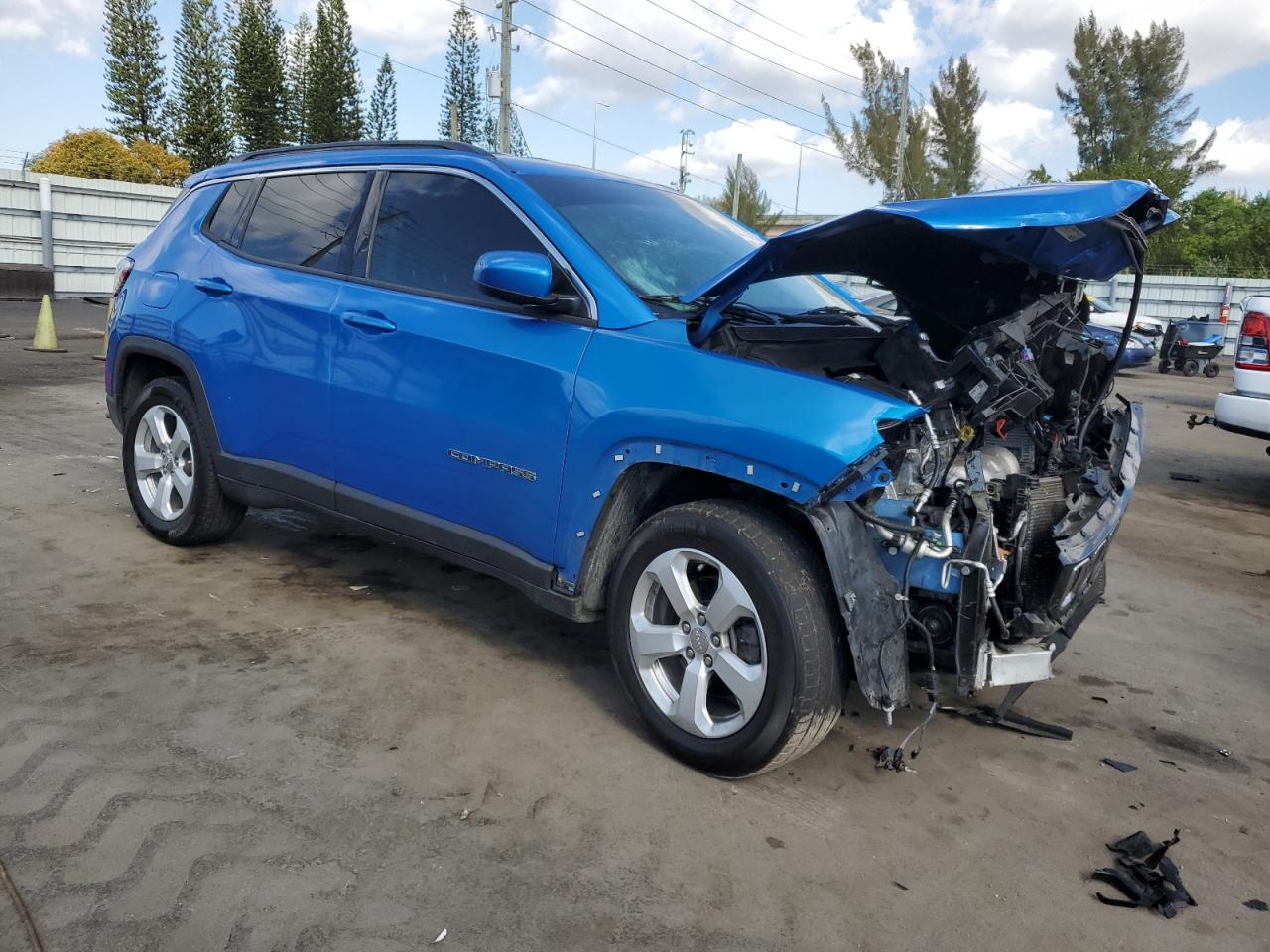 2018 Jeep Compass VIN 3C4NJCBB6JT488748 Copart auction photo, front end damage thumbnail 4
