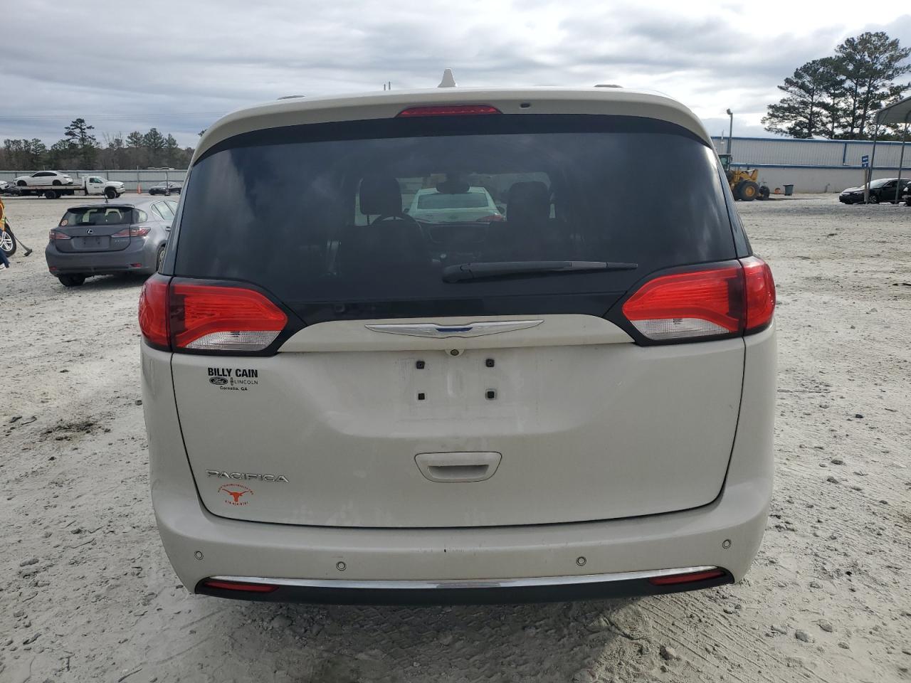 2017 Chrysler Pacifica VIN 2C4RC1BG3HR812411 Copart auction photo, front end damage thumbnail 6