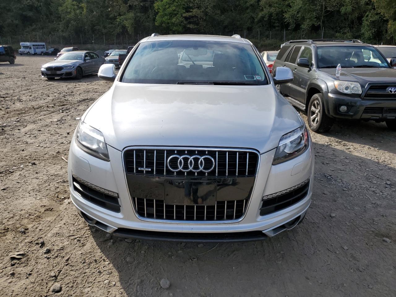 2015 Audi Q7 VIN WA1LGAFE9FD033172 Copart auction photo, vandalism / minor dent/scratches damage thumbnail 5