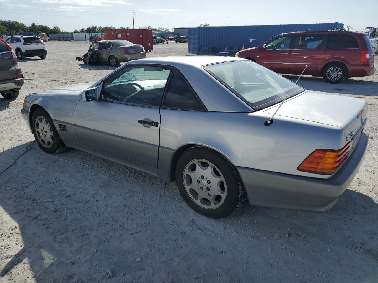 1991 Mercedes-Benz SL-klasse VIN WDBFA61E1MF022918 Copart auction photo, water/flood damage thumbnail 2
