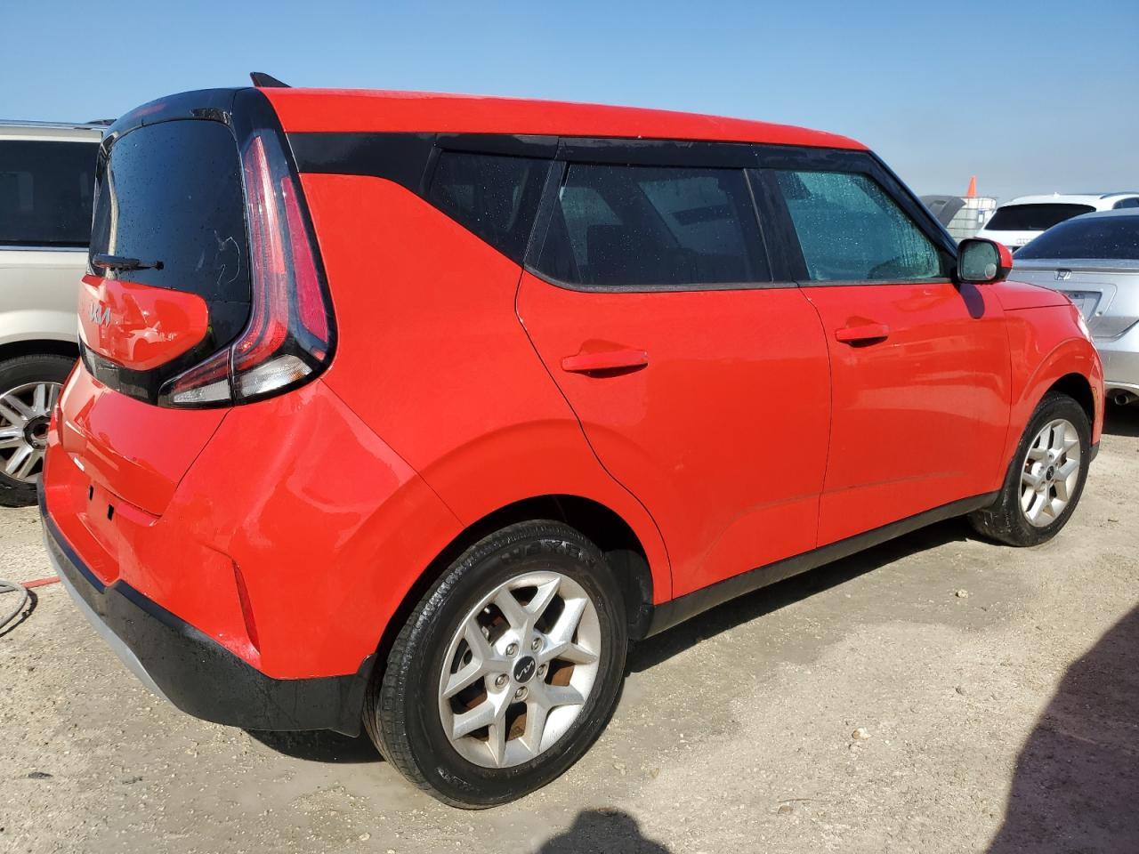 2023 KIA Soul VIN KNDJ23AU4P7189514 Copart auction photo, water/flood damage thumbnail 3