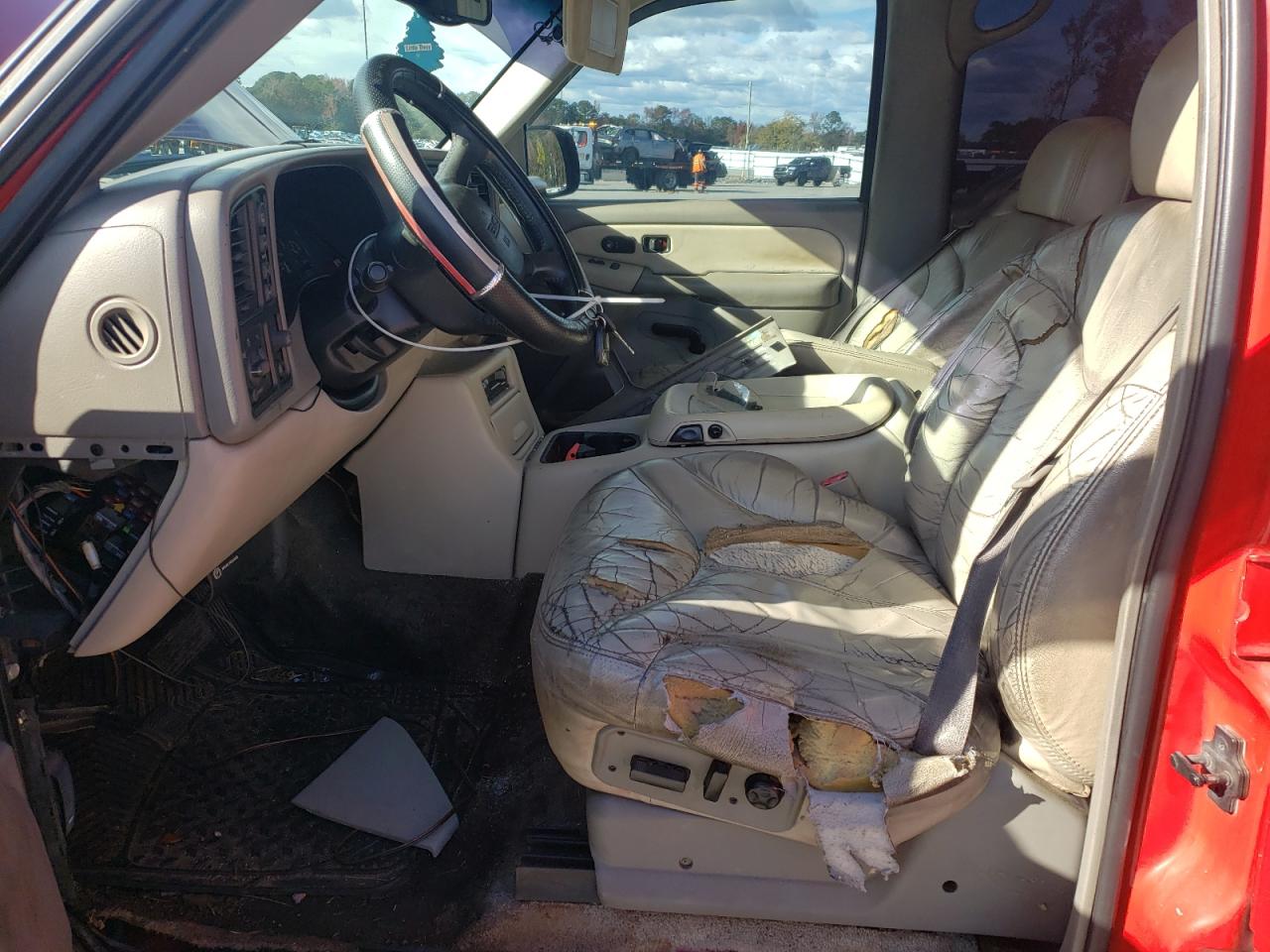 2002 GMC Yukon VIN 3GKFK16Z12G315506 Copart auction photo, front end / side damage thumbnail 7