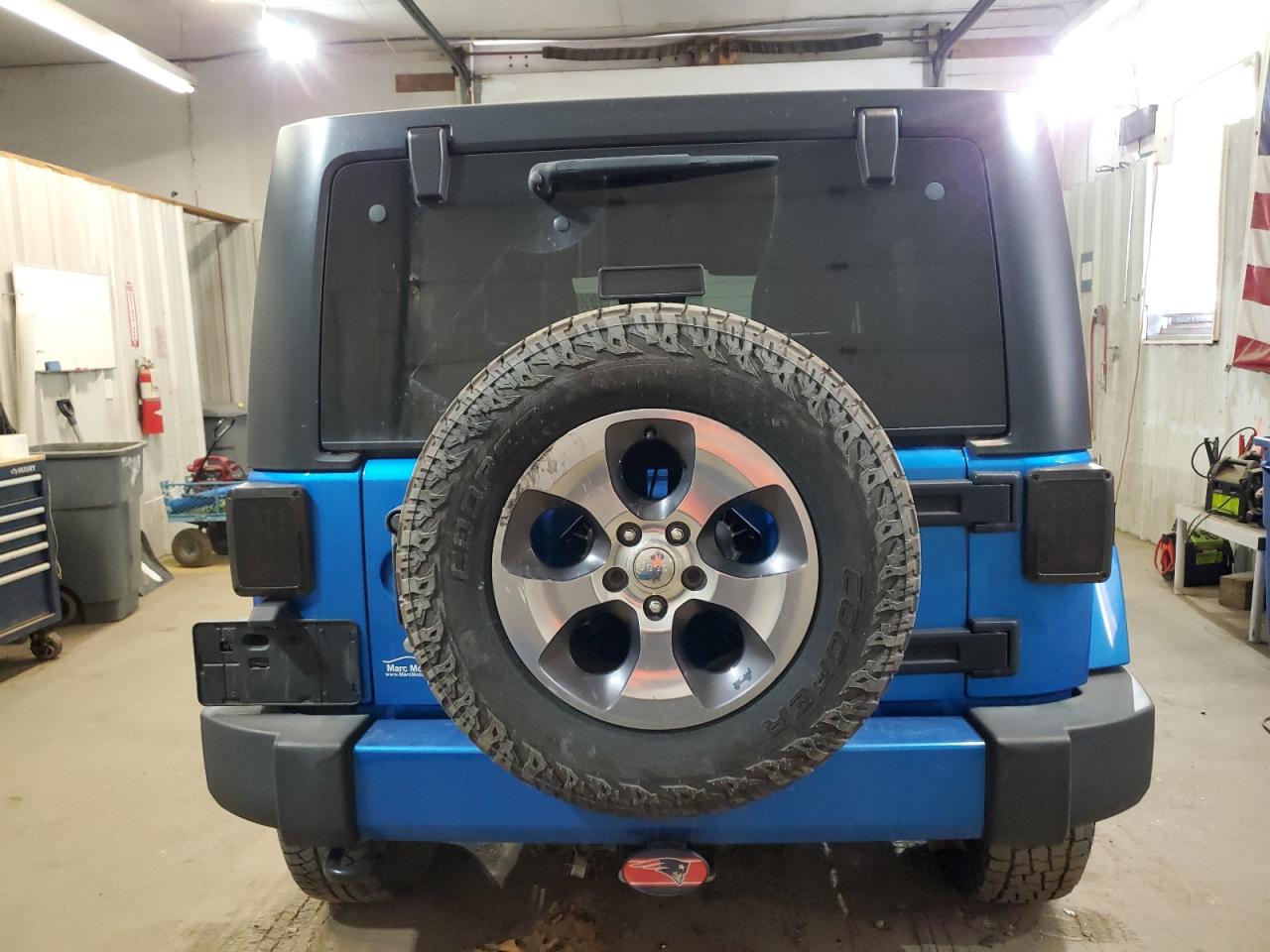 2016 Jeep Wrangler VIN 1C4BJWEG1GL172108 Copart auction photo, side / minor dent/scratches damage thumbnail 6