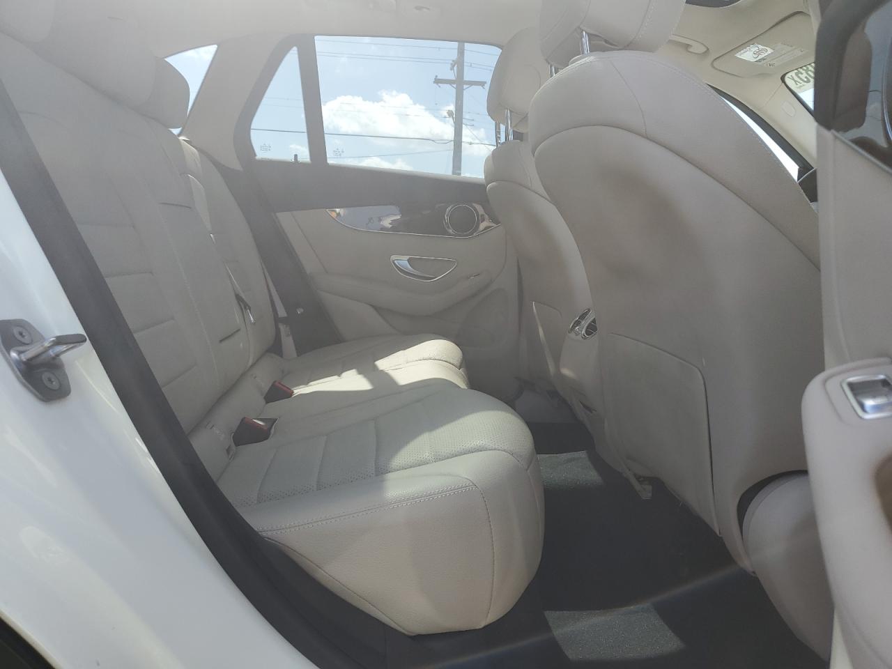 2017 Mercedes-Benz GLC VIN WDC0G4JB8HF126323 Copart auction photo, side damage thumbnail 11