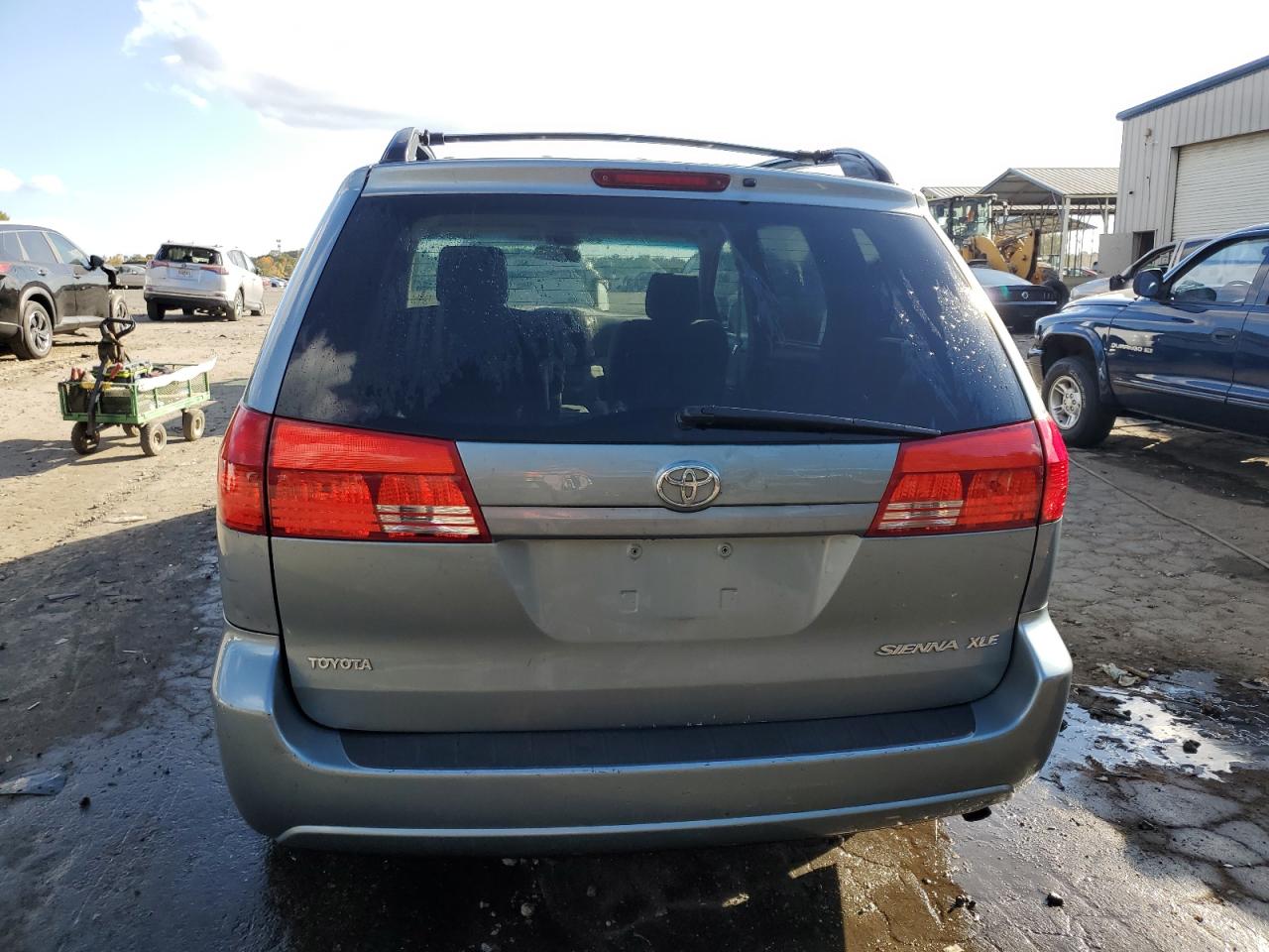 2004 Toyota Sienna VIN 5TDZA22C94S037610 Copart auction photo, front end / side damage thumbnail 6